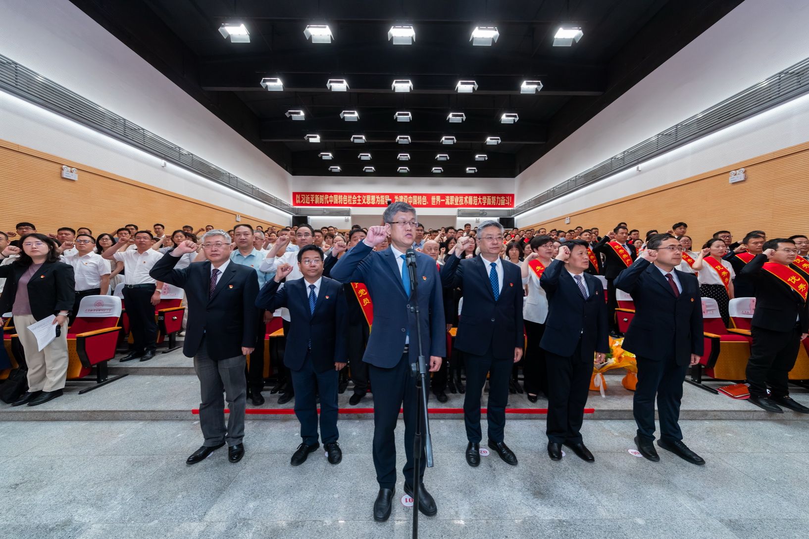 深入安博app官网登录入口新手怎么玩